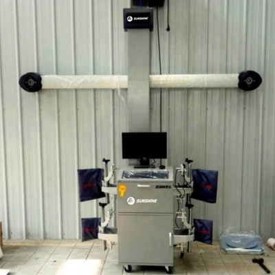 Máquina de alineación de ruedas 3D de alta precisión operación estable con una abrazadera de 4 pies
